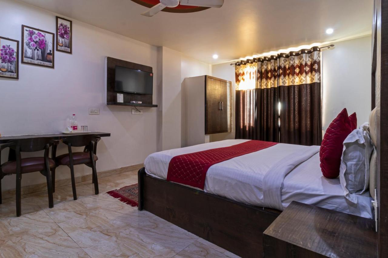 Hotel The Amour Dx Near Igi Airport Delhi New Delhi Bagian luar foto