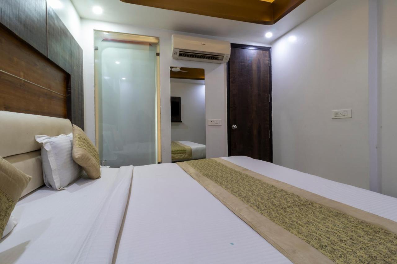 Hotel The Amour Dx Near Igi Airport Delhi New Delhi Bagian luar foto