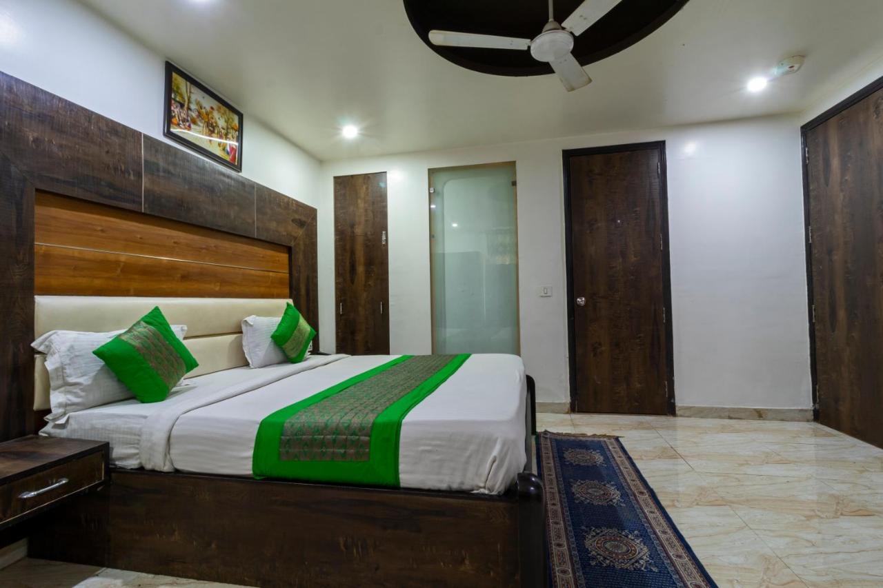 Hotel The Amour Dx Near Igi Airport Delhi New Delhi Bagian luar foto