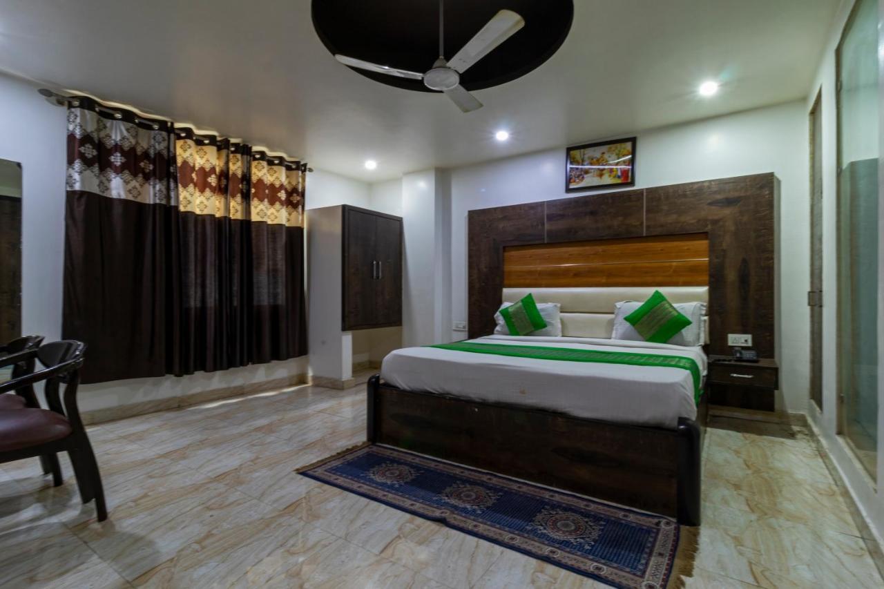 Hotel The Amour Dx Near Igi Airport Delhi New Delhi Bagian luar foto