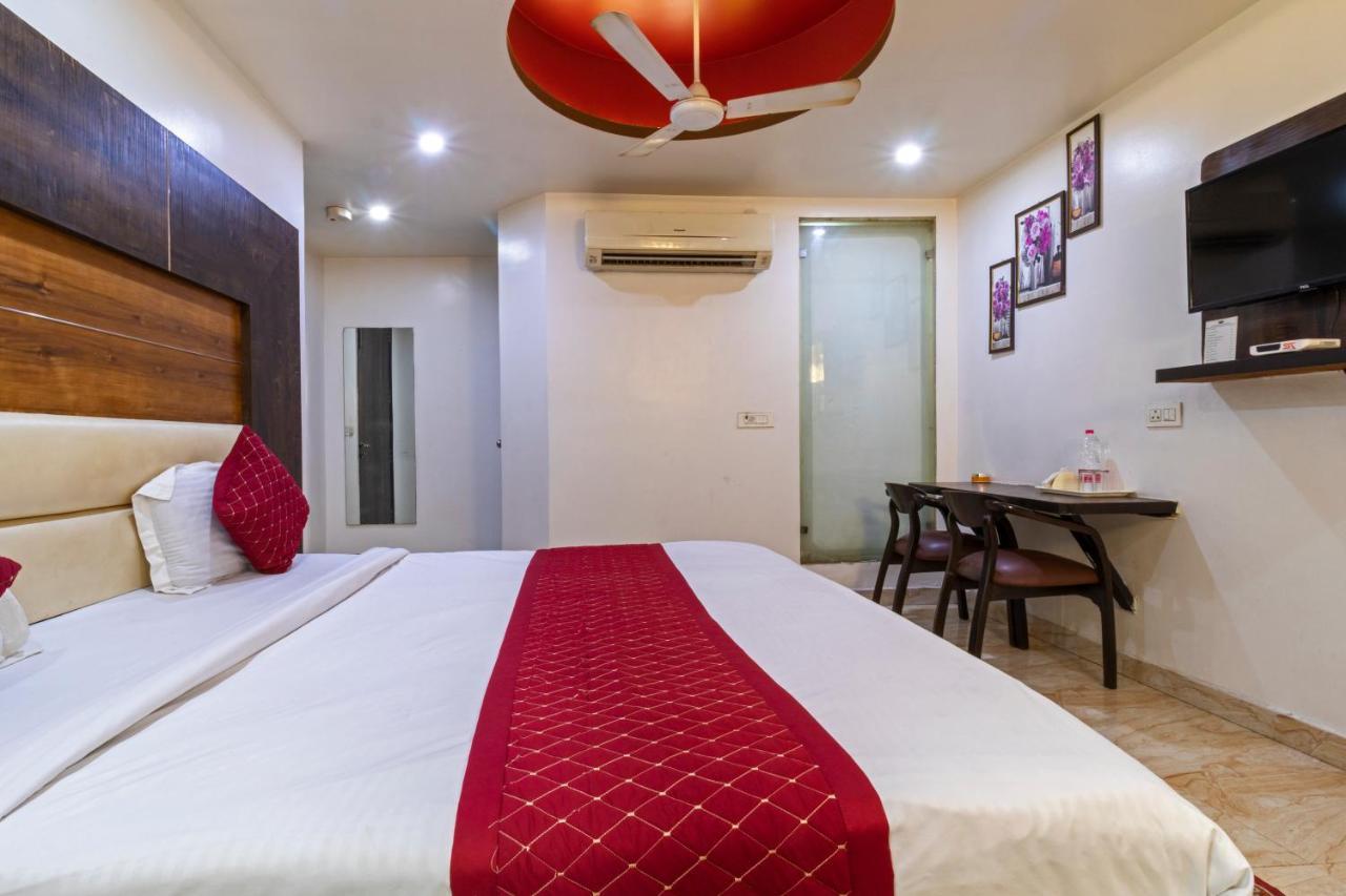 Hotel The Amour Dx Near Igi Airport Delhi New Delhi Bagian luar foto