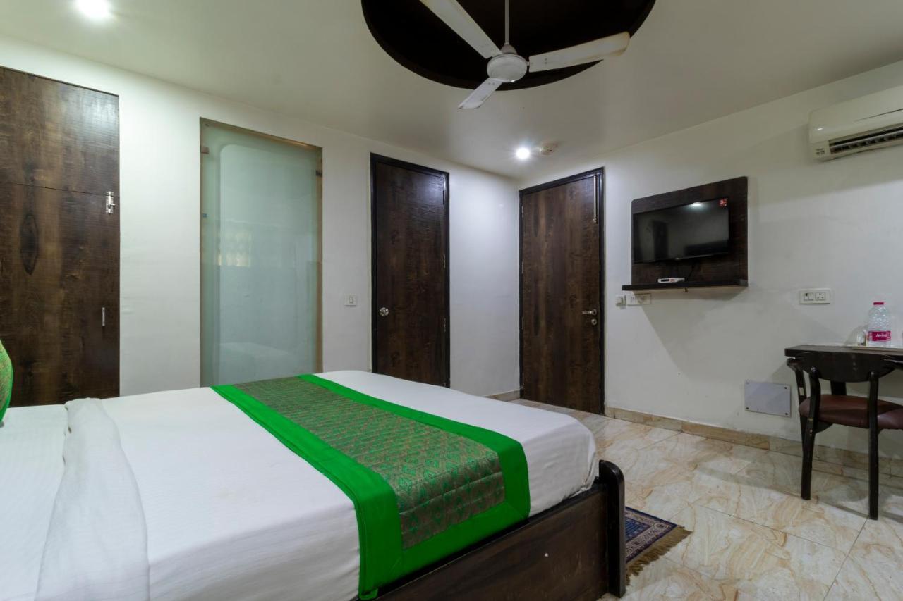 Hotel The Amour Dx Near Igi Airport Delhi New Delhi Bagian luar foto