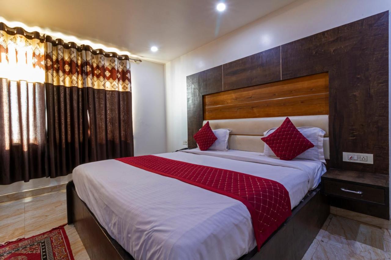 Hotel The Amour Dx Near Igi Airport Delhi New Delhi Bagian luar foto